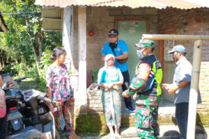 Berjuang Putus covid-19, Ini Yang dilakukan Babinsa Montong Gamang saat bulan puasa