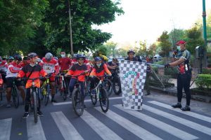 Korem 162/WB silaturrahmi dengan Gowes dan bermain Futsal bersama Insan Pers