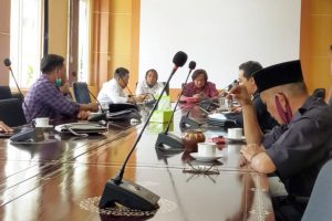 Pansus Dewan Loteng, Sepakati Paripurna Undang Bupati