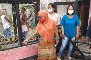 Tunjukan Empati, Selly Andayani Kunjungi Warga Nasrani Korban Kebakaran