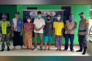 Akses Keterbukaan Publik, Kodim Loteng Inisiasi Pemasangan Data Penerima Dana Stimulan Rehab Rekon Di Desa Terdampak