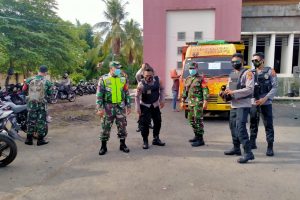 Pendistribusian Logistik Pilkada Loteng Dikawal Ketat Gabungan TNI-Polri