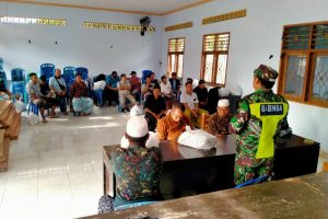 Cipta Kondisi Keamanan KEK Mandalika Menjelang Pergantian Tahun, Babinsa Kuta Bersinergi Dengan Perangkat Desa