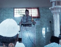 Gunakan Bahasa Umat, Dai Kamtibmas Polres Lobar Menjadi Khotib Shalat Jumat
