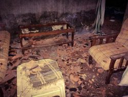 Di Tuduh Dukun Santet, Rumah Warga Jatibaru Ini Di Rusak Massa