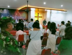 Personel Kodim 1620/Loteng Amankan Ibadah Minggu Paskah