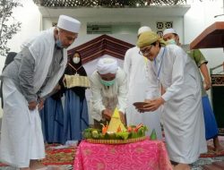 Milad Ponpes Al-Bukhari Doakan Keselamatan Korban Bencana Alam