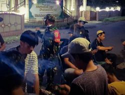 Kumpul Di Jalanan Malam Hari Tanpa Prokes Dibubarkan Koramil Janapria