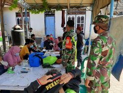 Babinsa Kodim 1620/Loteng Kawal Vaksinasi Covid-19 Bagi Lansia