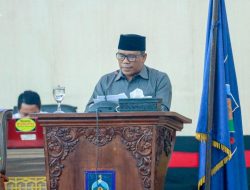 H. Ahkam, Sampaikan Pemandangan Umum Terhadap Ranperda Pembangunan Jangka Menengah