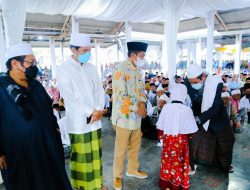 Bupati Dan Yatofa Santuni Yatim – Piatu Per Anak Rp 3,6 Juta Di Haulya Yatofa