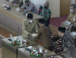 Penjelasan Pemerintah Daerah Terhadap Nota Keuangan dan Ranperda Tentang Apbd Kabupaten Loteng Tahun Anggaran 2020