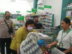 Wanita Paruh Baya Yang Bikin Gaduh Di Swalayan J- Mart, Teryata Ini Sebabnya
