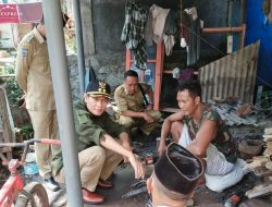 Nursiah : Tingkatkan SDM Pande Besi di Berembeng, Supaya Bisa Berinovasi