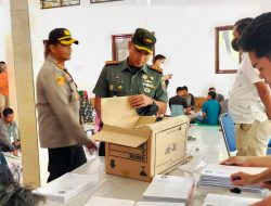 Dandim Dan Kapolres Loteng Pantau Pelipatan Surat Suara Pilkades Serentak 2022