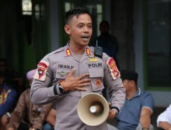 Damaikan Konflik Desa Hu’u dan Desa Daha, Kapolres Dompu Tuai Pujian Warga