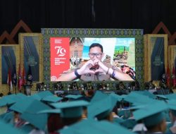 Wisuda Ke V Menteri Sandiaga Uno Berpesan Kepada Lulusan Poltekpar Lombok