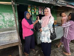 Peduli Warga Kurang Mampu, Persit KCK Cabang XXX Kodim 1620/Loteng Berikan Santunan